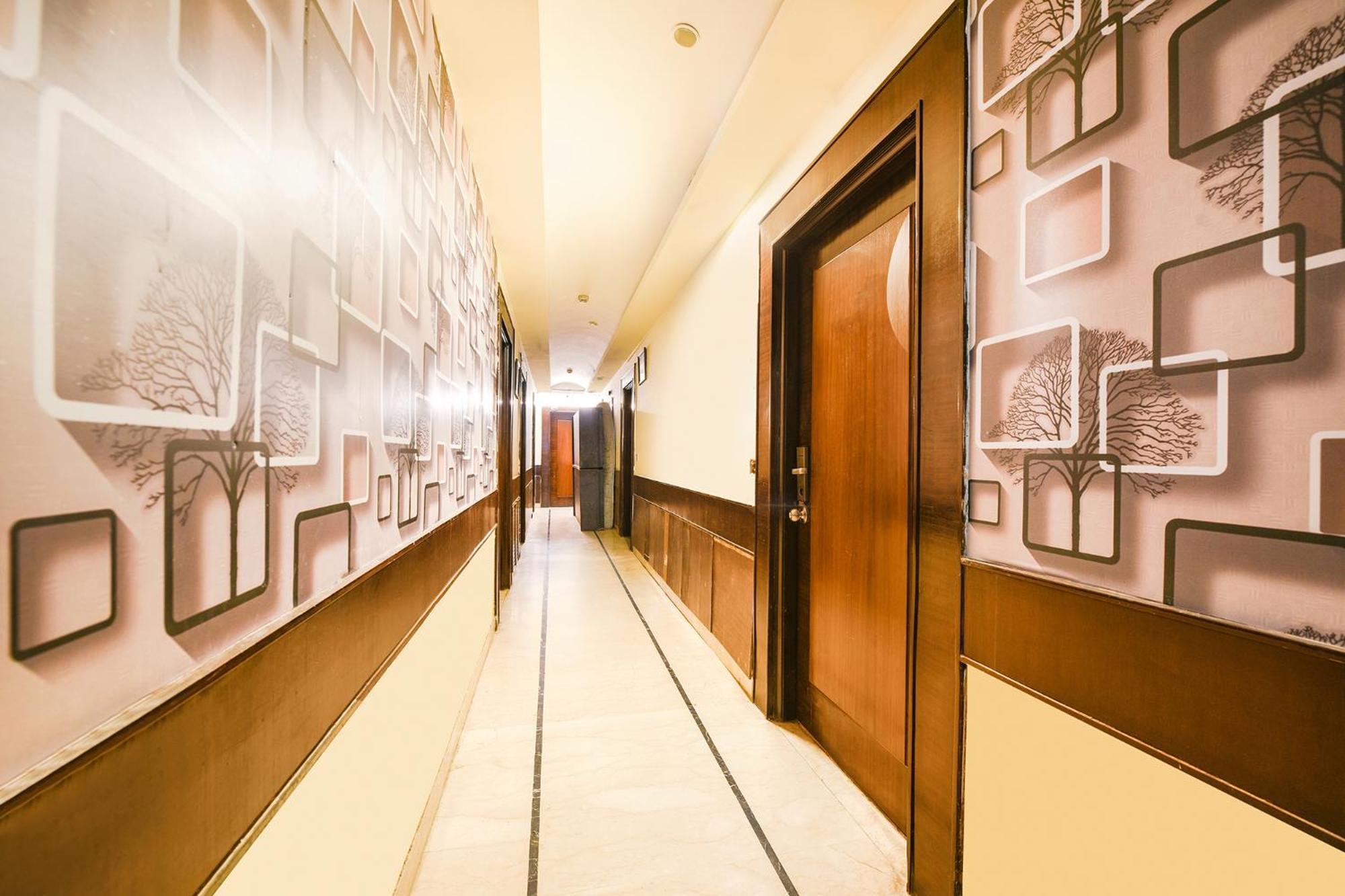 Fabhotel Grand Boutique New Delhi Buitenkant foto